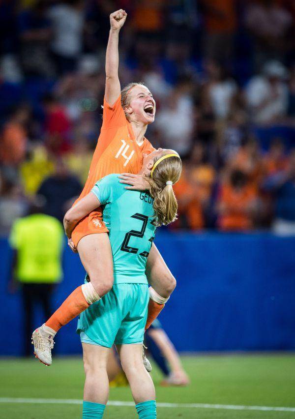 爱游戏APP-德国女足一球小胜瑞典连胜两轮晋级