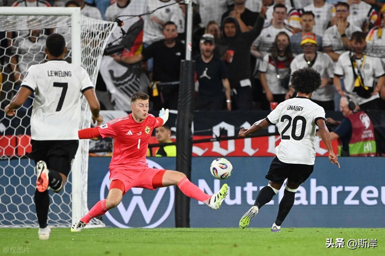 德国足球队在关键比赛中获得胜利 德国足球队在关键比赛中获得胜利
