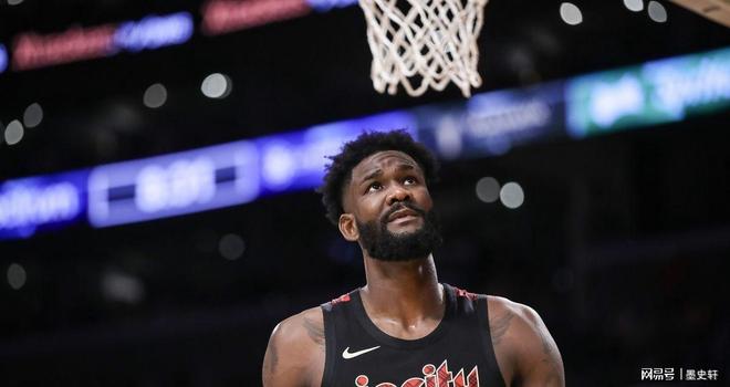 AYX官方直播-勇士B队爆冷鹈鹕，艾顿高光表现