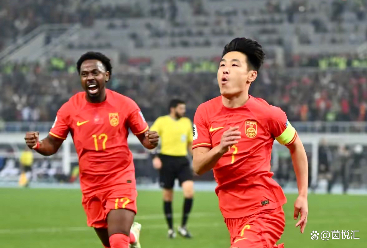 爱游戏在线-热门球队备战中，球队实力备受关注