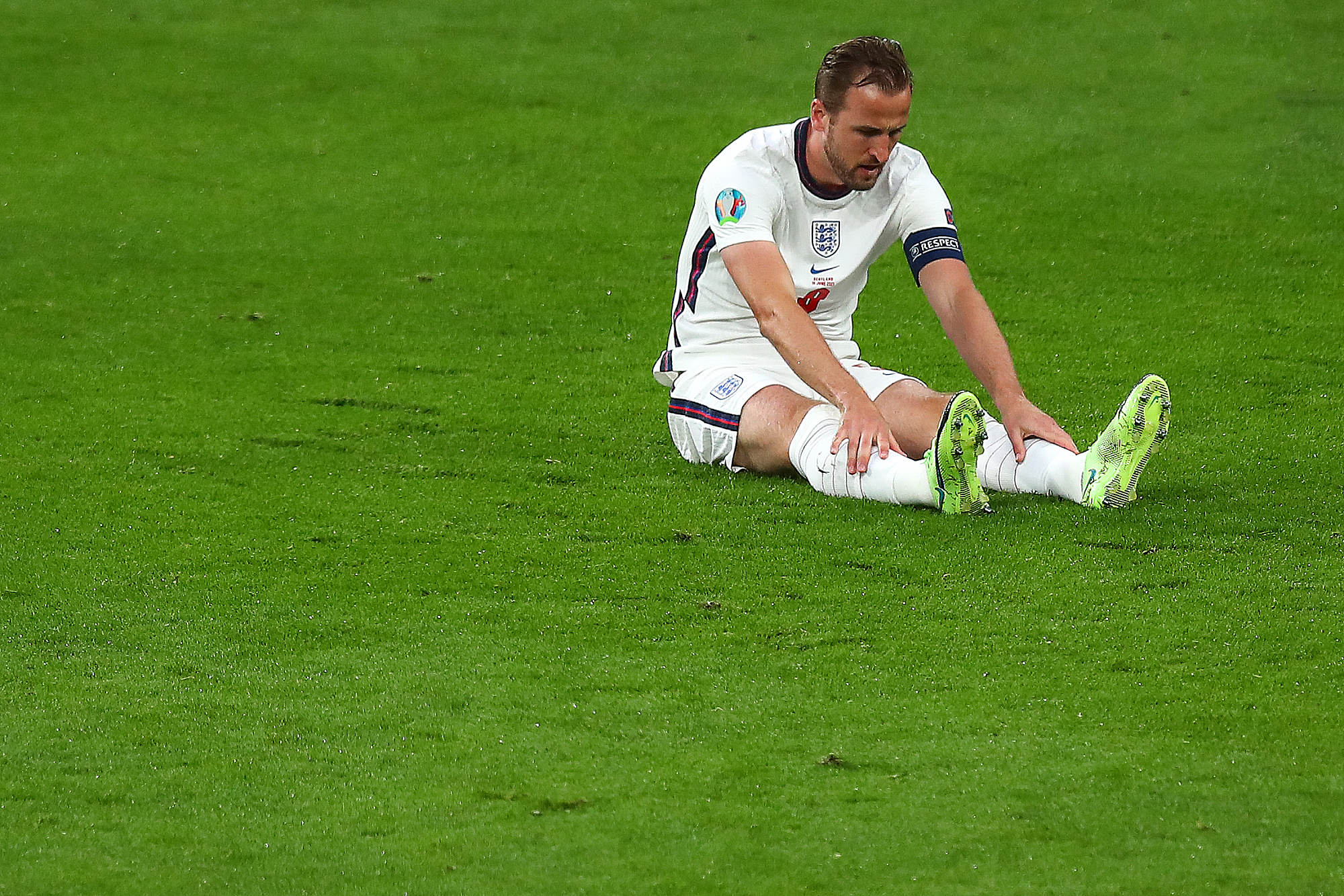 包含奥地利队逆转英格兰队，梁靖崑刷新纪录的词条