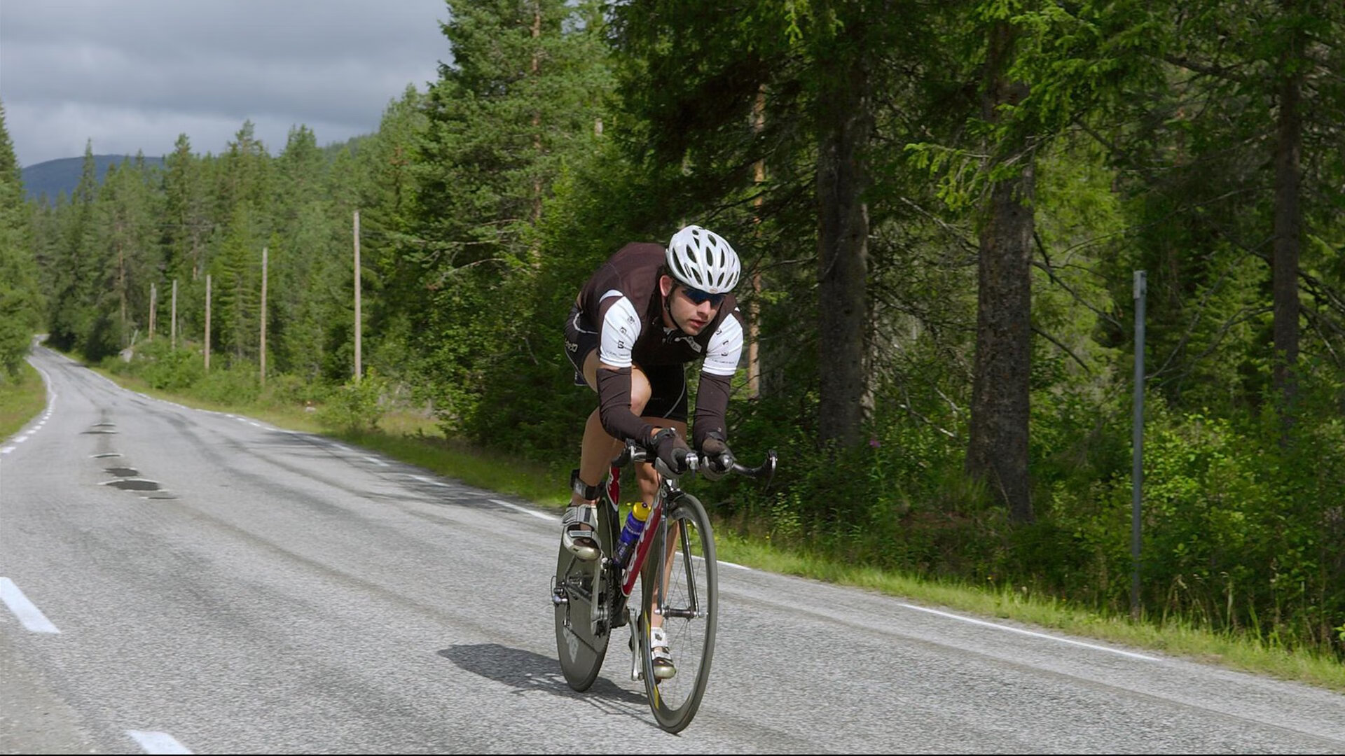 森林狼压哨击败鹈鹕，戈贝尔表现堪称教科书